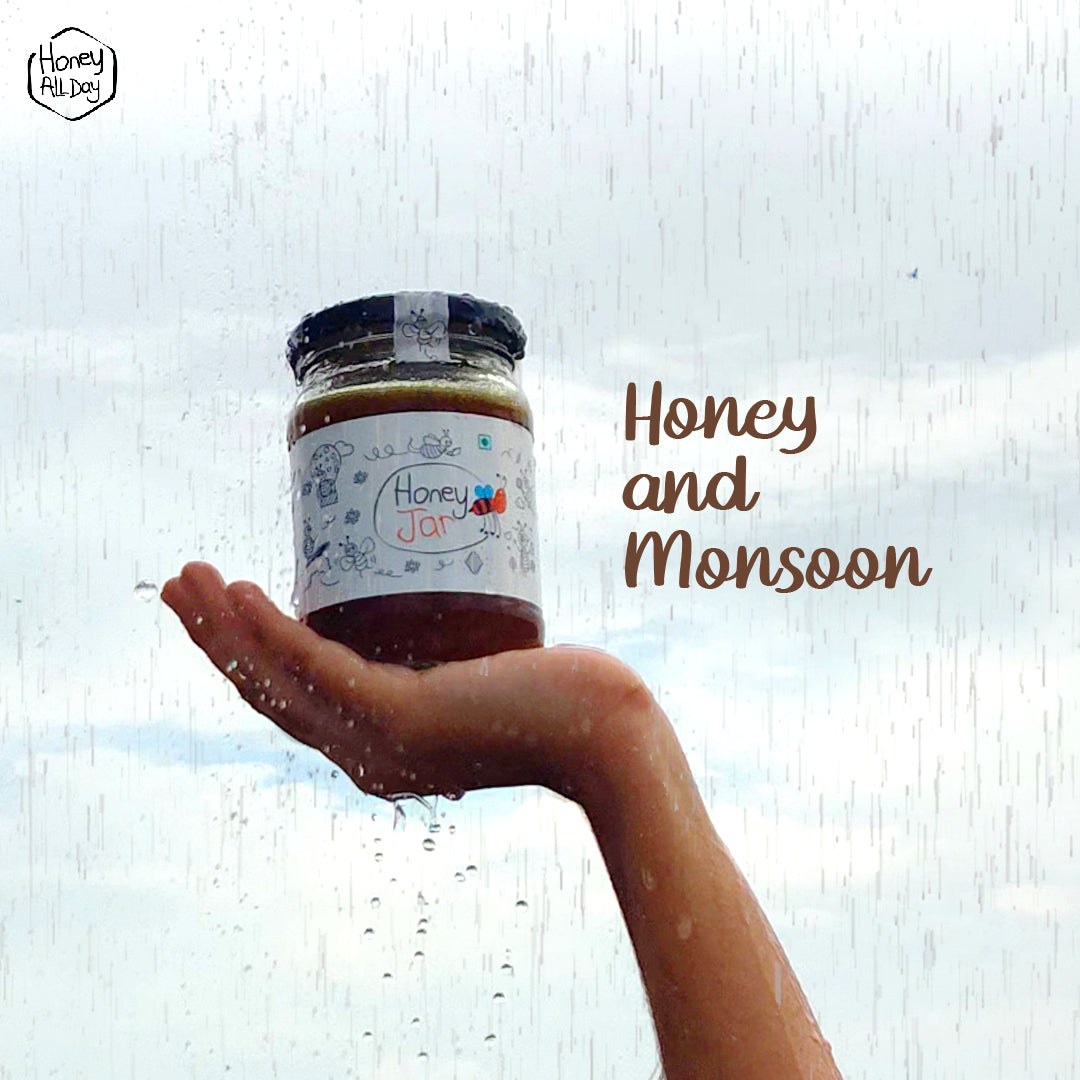 Make honey your go-to monsoon buddy. Why?